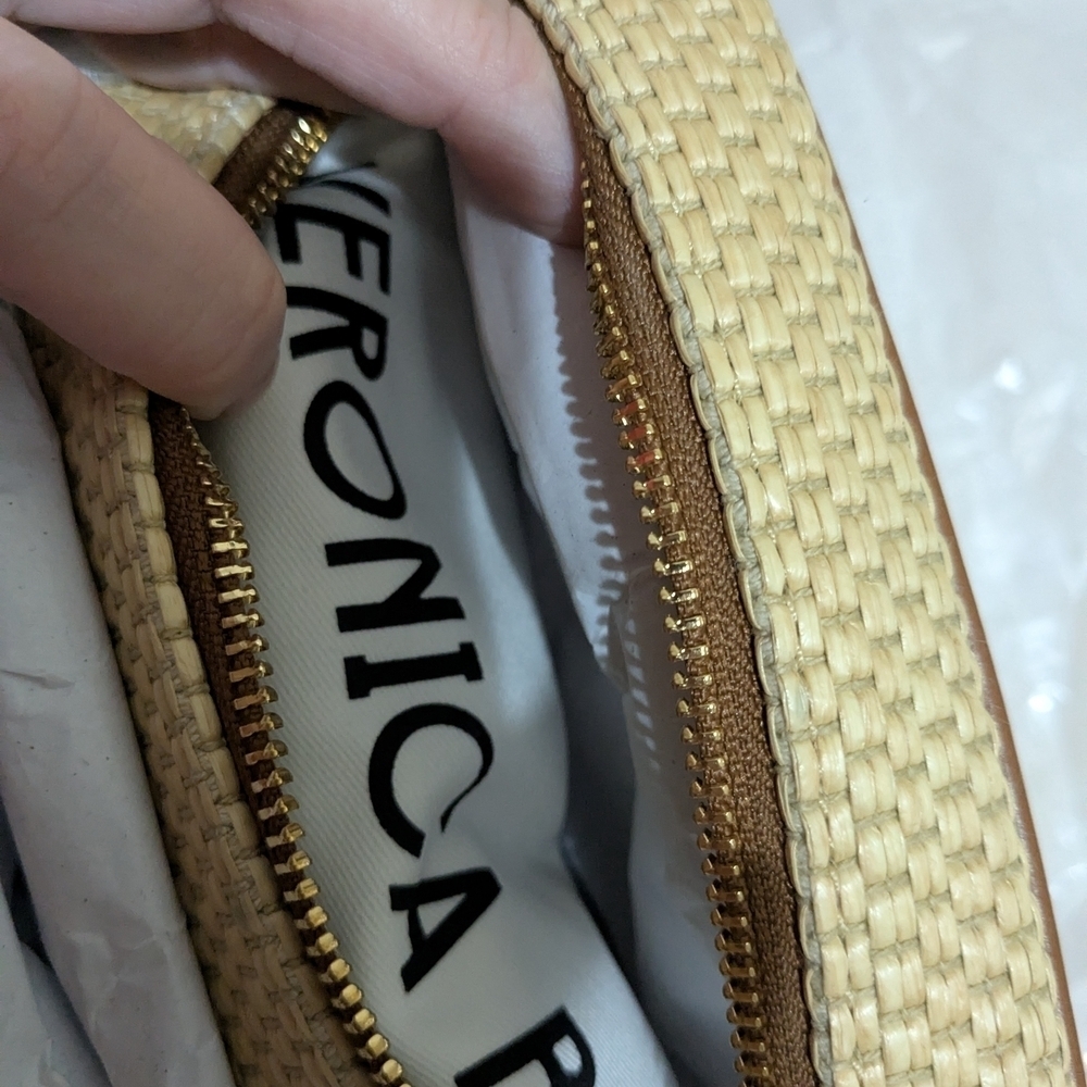Veronica Beard Raffia Click Crossbody NWT - Picture 10 of 12